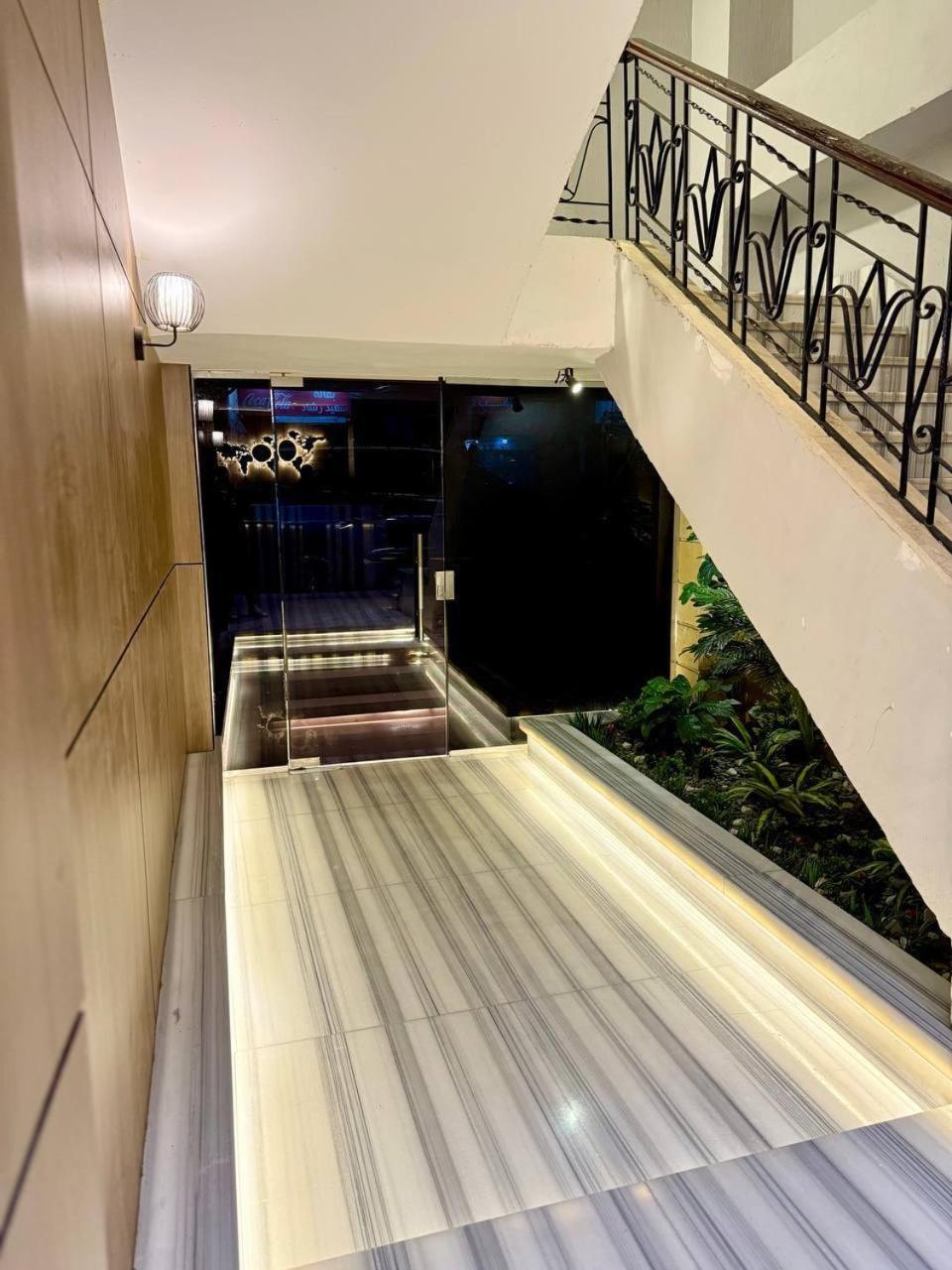 Hotel Horus Pyramids View