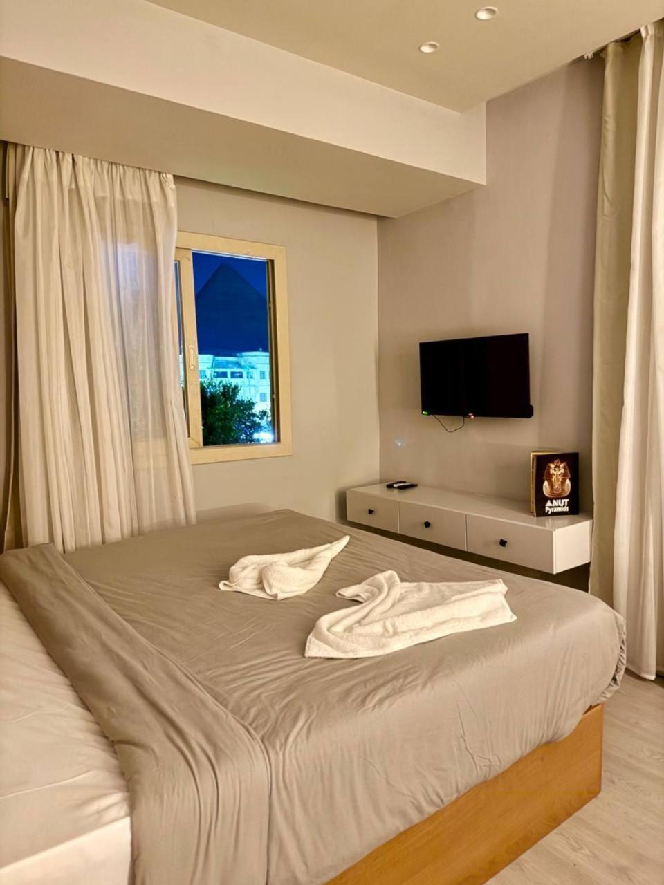 Horus Pyramids View 4*